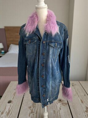 DOLLHOUSE Vintage y2k Denim Distressed Faux Fur Trim Jacket Size Medium